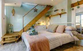 Photo of in Brixham (81274)