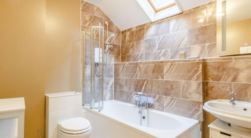 Photo of 4 Bed in Brixham