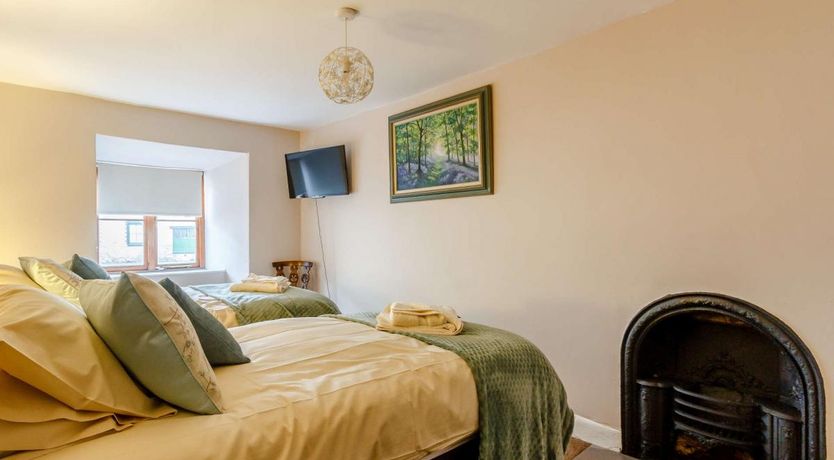 Photo of 4 Bed in Brixham