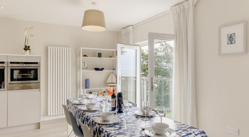 Photo of 4 Bed in Aberdovey