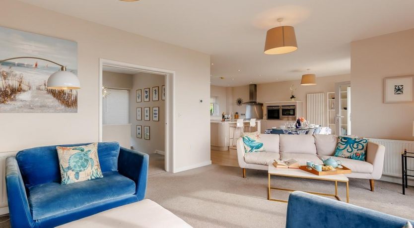 Photo of 4 Bed in Aberdovey