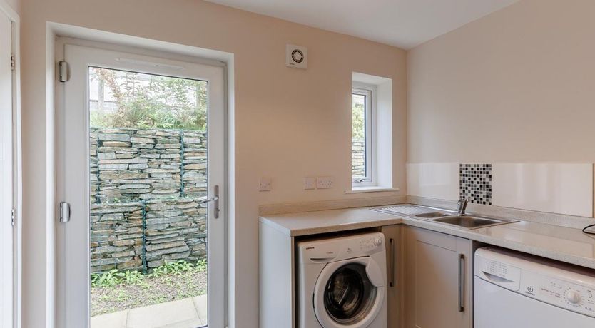 Photo of 4 Bed in Aberdovey