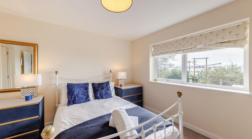 Photo of 4 Bed in Aberdovey