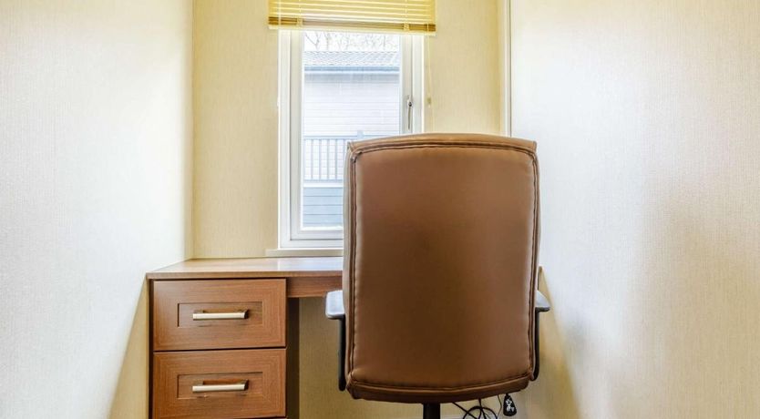 Photo of 2 Bed in Romansleigh