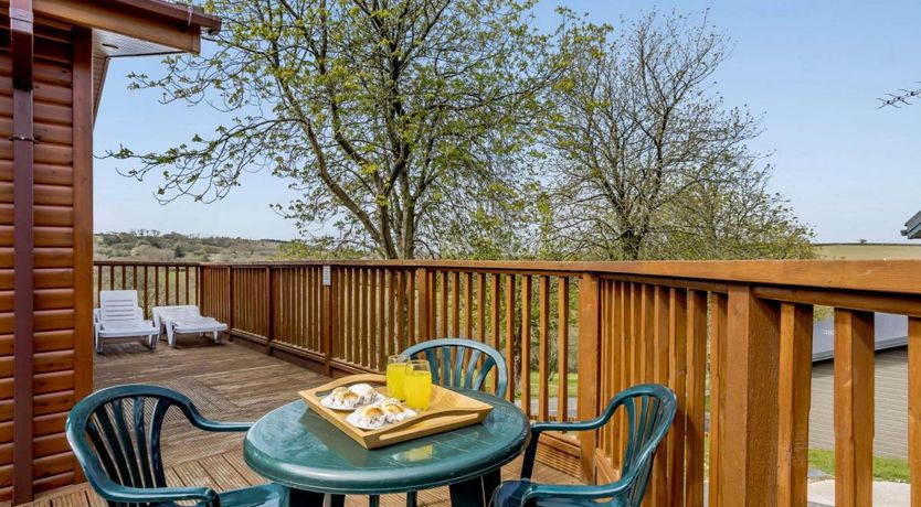 Photo of 2 Bed in Romansleigh