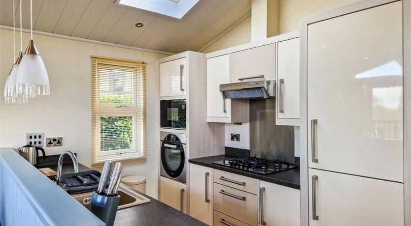 Photo of 2 Bed in Romansleigh