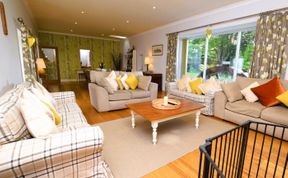 Photo of 4 Bed in Moffat