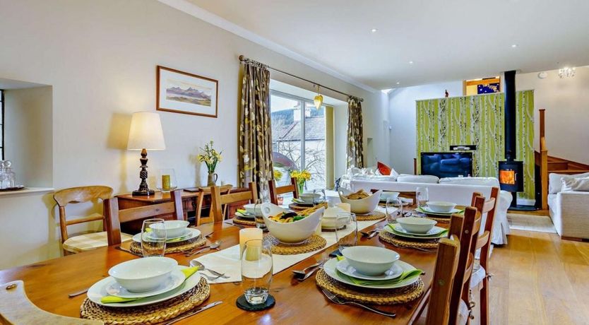 Photo of 4 Bed in Moffat