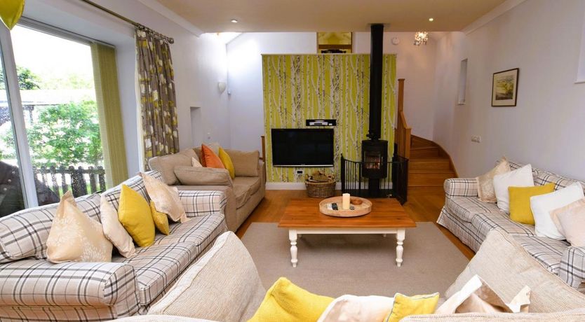 Photo of 4 Bed in Moffat