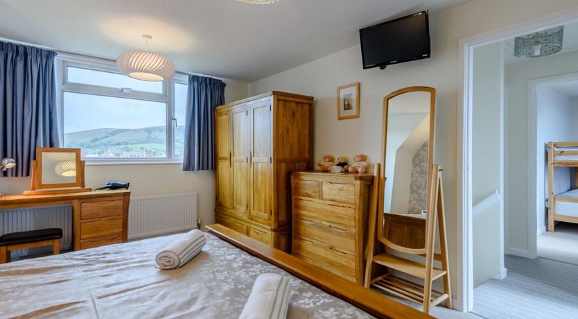 Photo of 3 Bed in Swanage