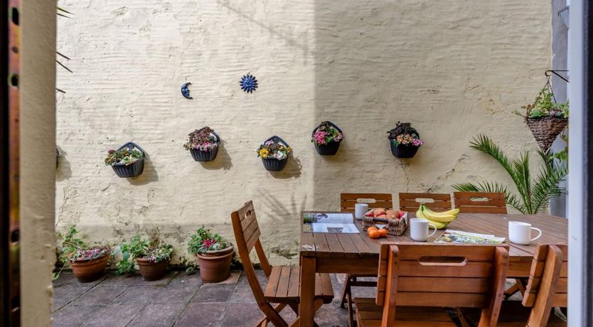 Photo of 6 Bed in Tenby