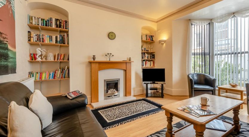 Photo of 6 Bed in Tenby
