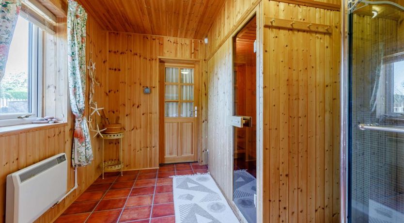 Photo of 2 Bed in Branscombe