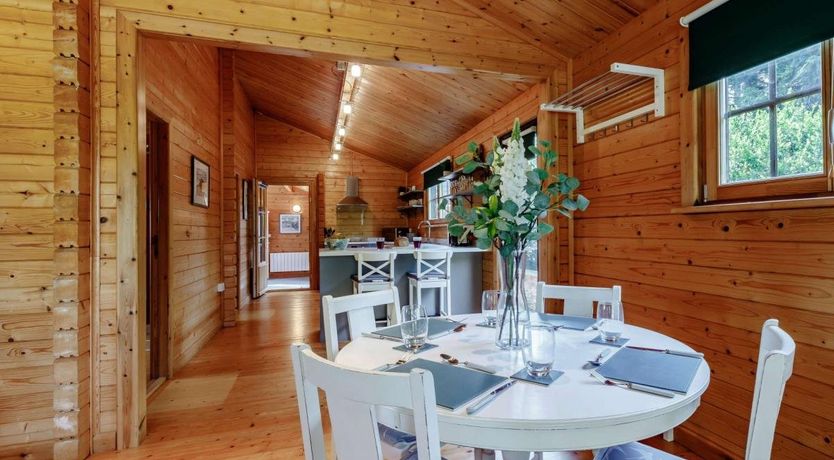 Photo of 2 Bed in Branscombe