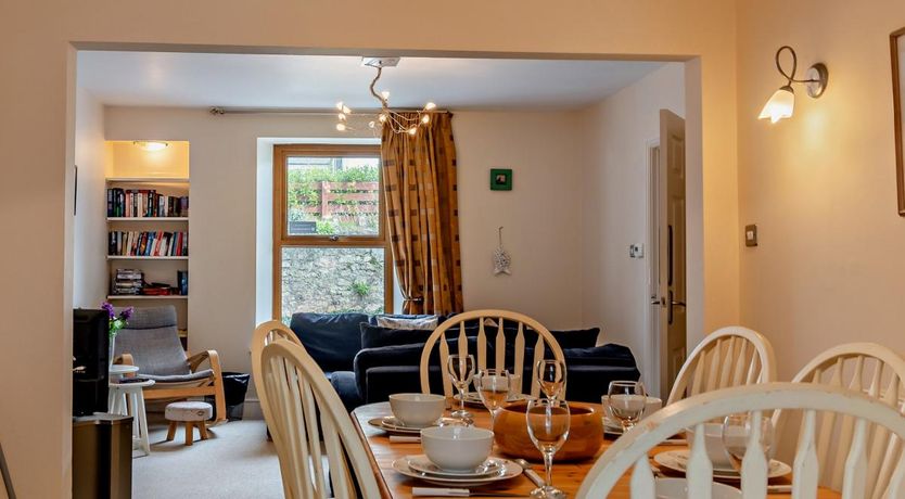 Photo of 3 Bed in Tenby