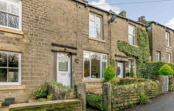 2 Bed in High Peak Holiday Cottage