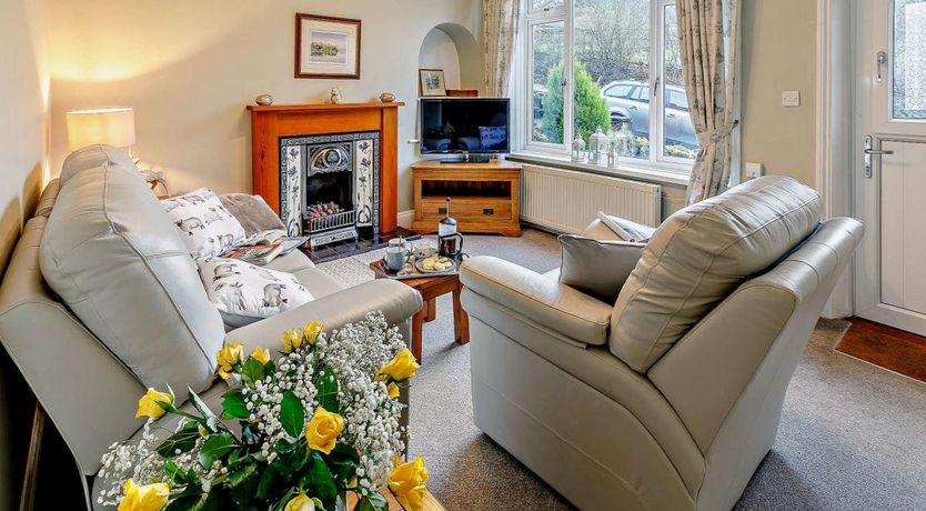 Photo of 2 Bed in Chinley