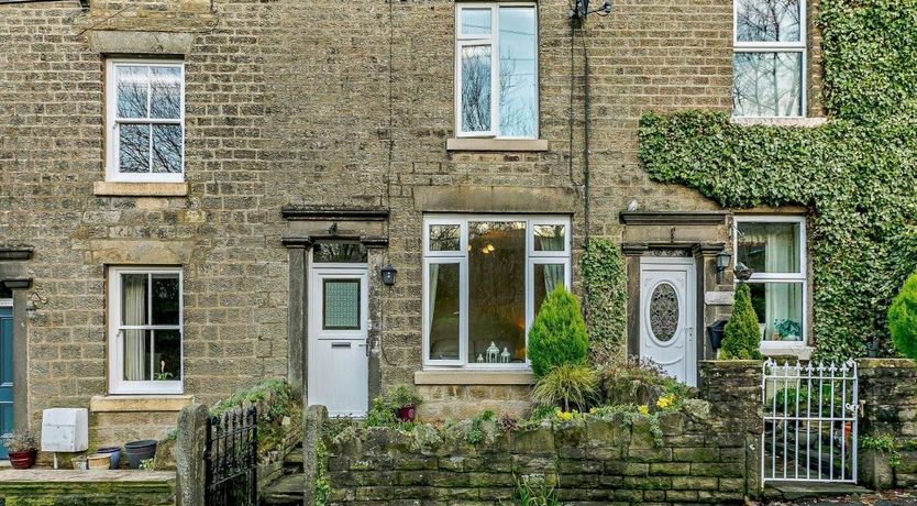 Photo of in Chinley (86413)