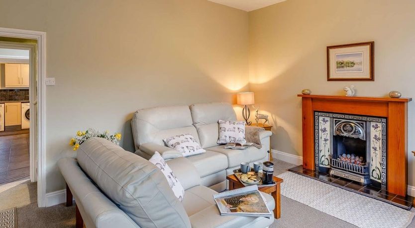 Photo of 2 Bed in Chinley