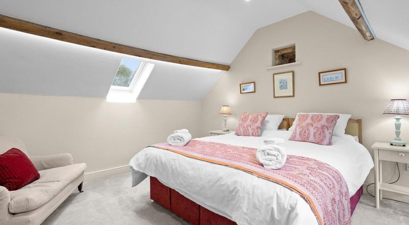 Photo of 2 Bed in Haytons Bent