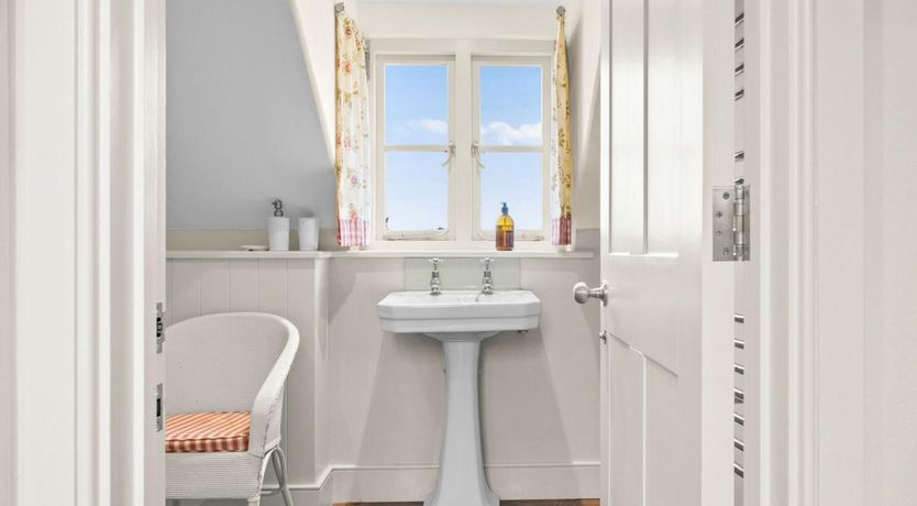 Photo of 2 Bed in Haytons Bent