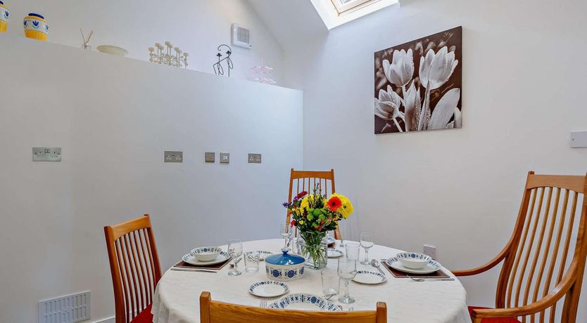 Photo of 2 Bed in Huntly