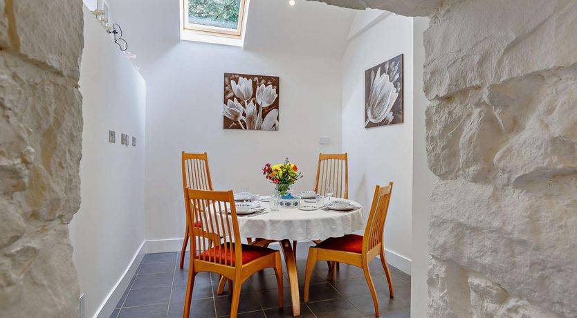 Photo of 2 Bed in Huntly