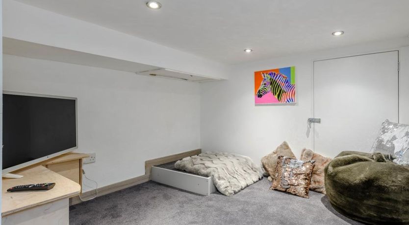 Photo of 2 Bed in West Lulworth