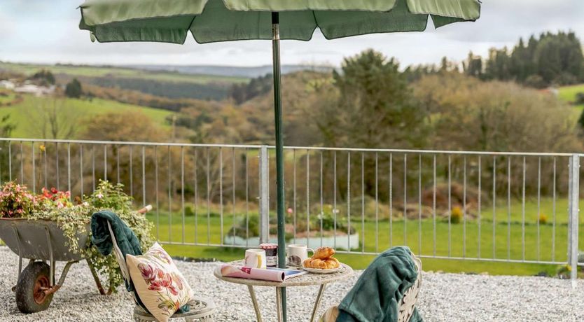 Photo of 1 Bed in St. Neot