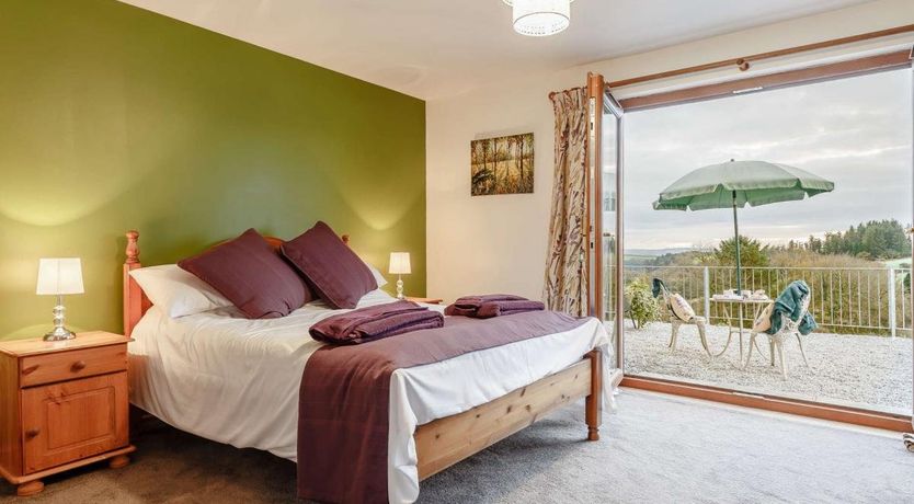 Photo of 1 Bed in St. Neot