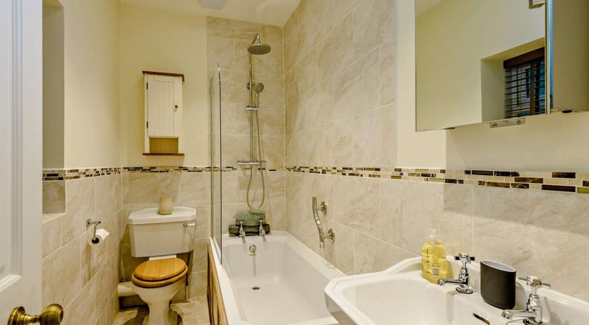 Photo of 2 Bed in Winterborne Zelston