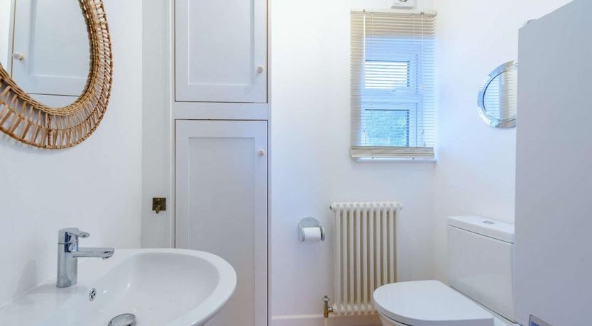 Photo of 4 Bed in Combe Martin