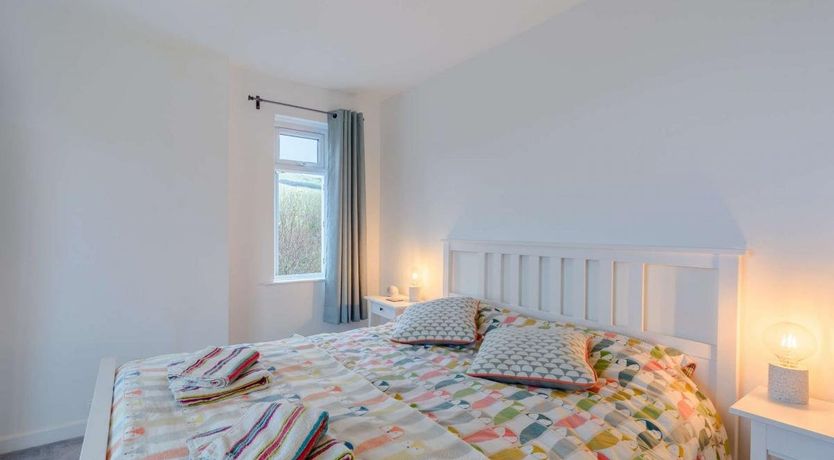 Photo of 4 Bed in Combe Martin