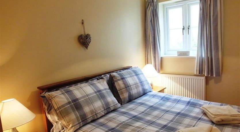 Photo of 2 Bed in Tenby