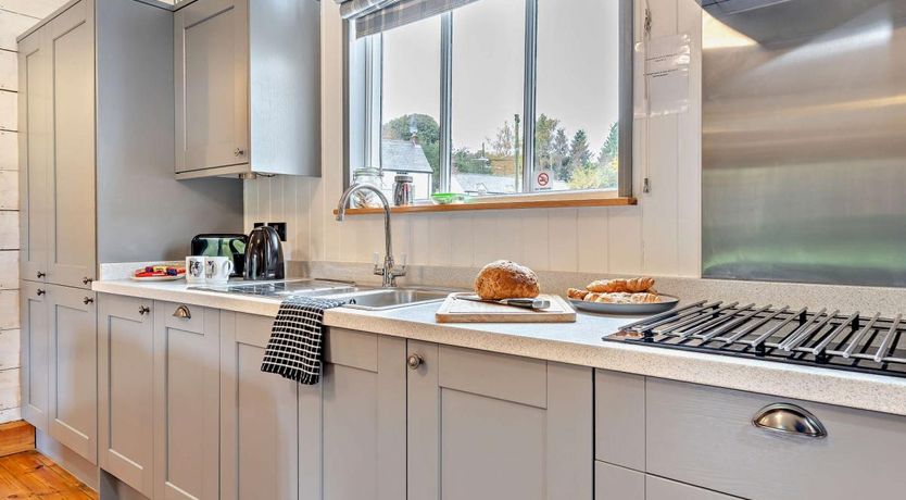 Photo of 2 Bed in Pantygelli