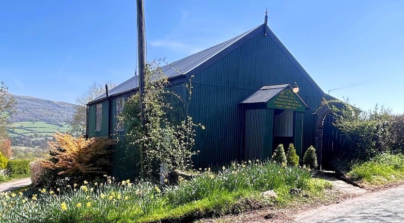 Photo of 2 Bed in Abergavenny