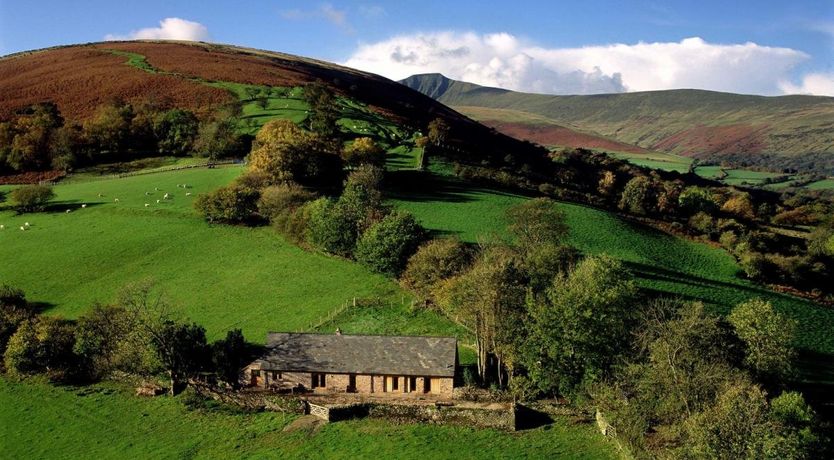 Photo of in Cantref (BN285)