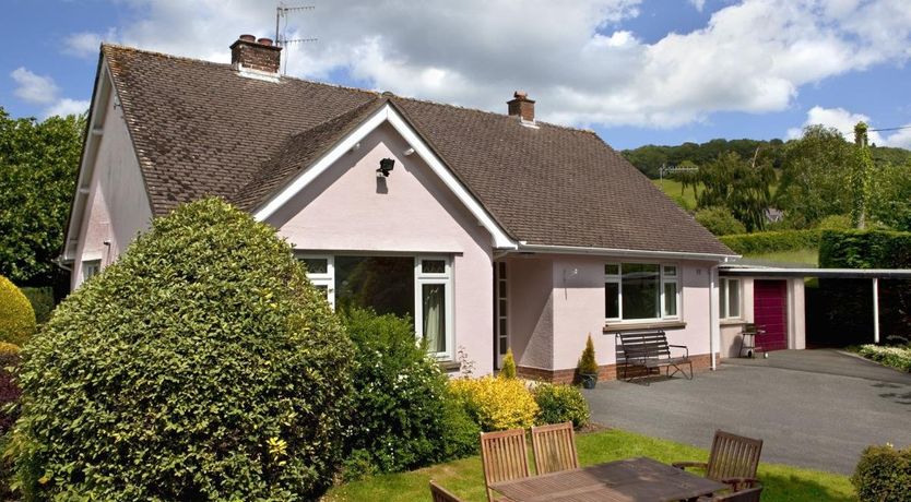 Photo of 3 Bed in Crickhowell