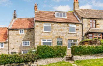 4 Bed in Whitby Holiday Cottage