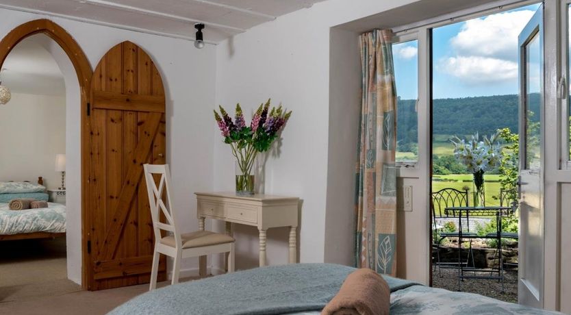 Photo of 2 Bed in Talybont-on-Usk