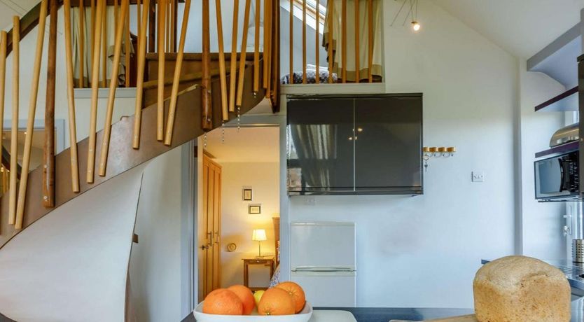 Photo of 2 Bed in Gurney Slade