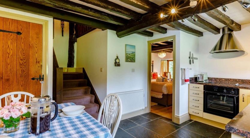 Photo of 1 Bed in Roadwater