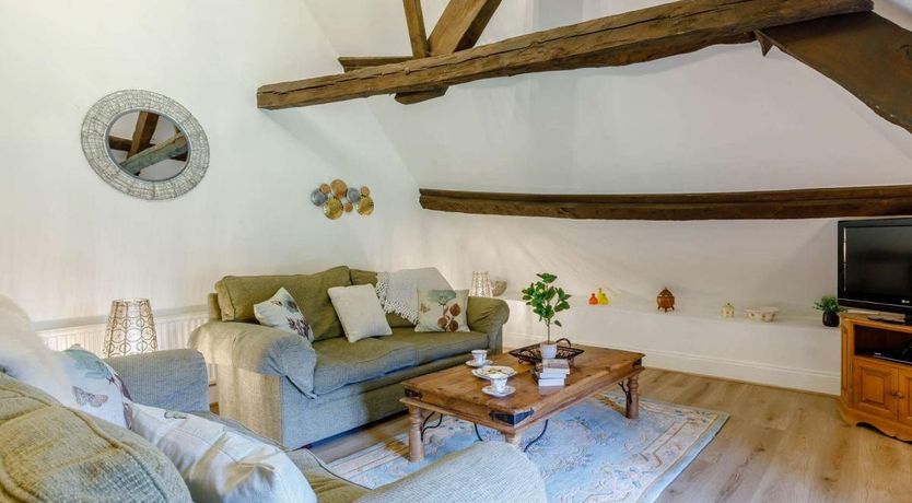 Photo of 1 Bed in Roadwater