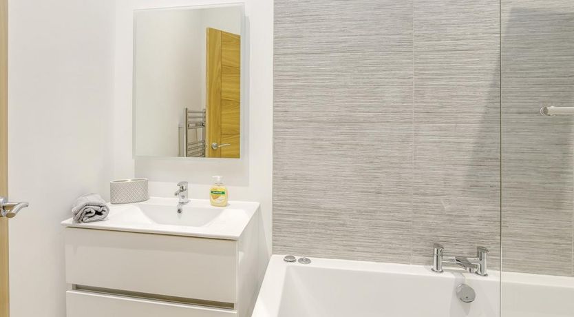 Photo of 2 Bed in Matlock