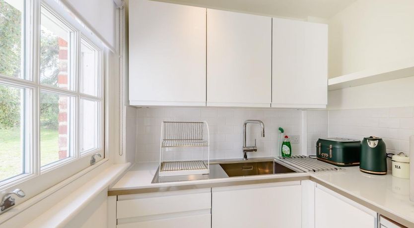 Photo of 1 Bed in Lawford