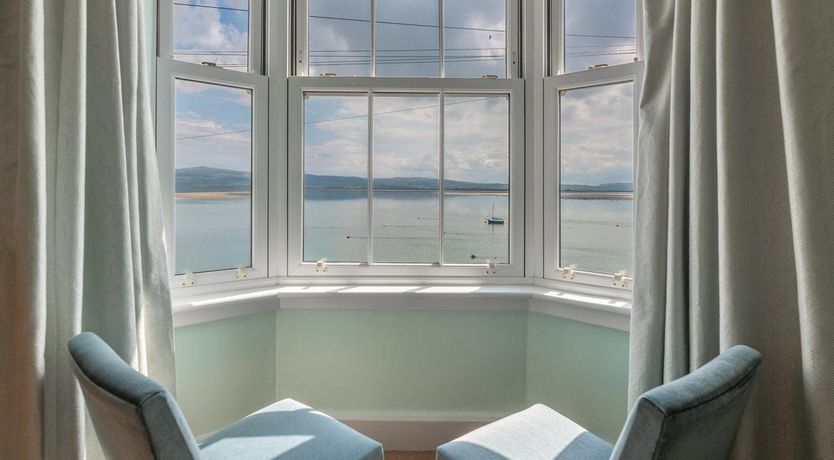 Photo of 4 Bed in Aberdovey