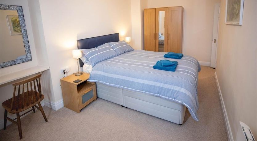 Photo of 2 Bed in Tenby