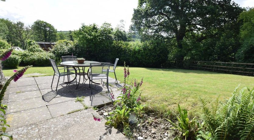 Photo of 2 Bed in Newport