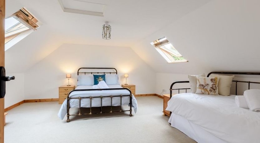 Photo of 2 Bed in Newport