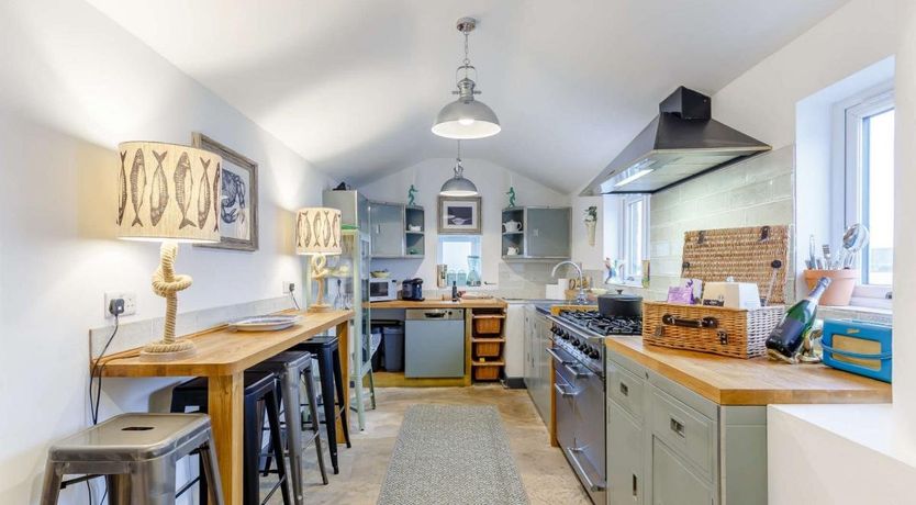 Photo of 3 Bed in Lympstone